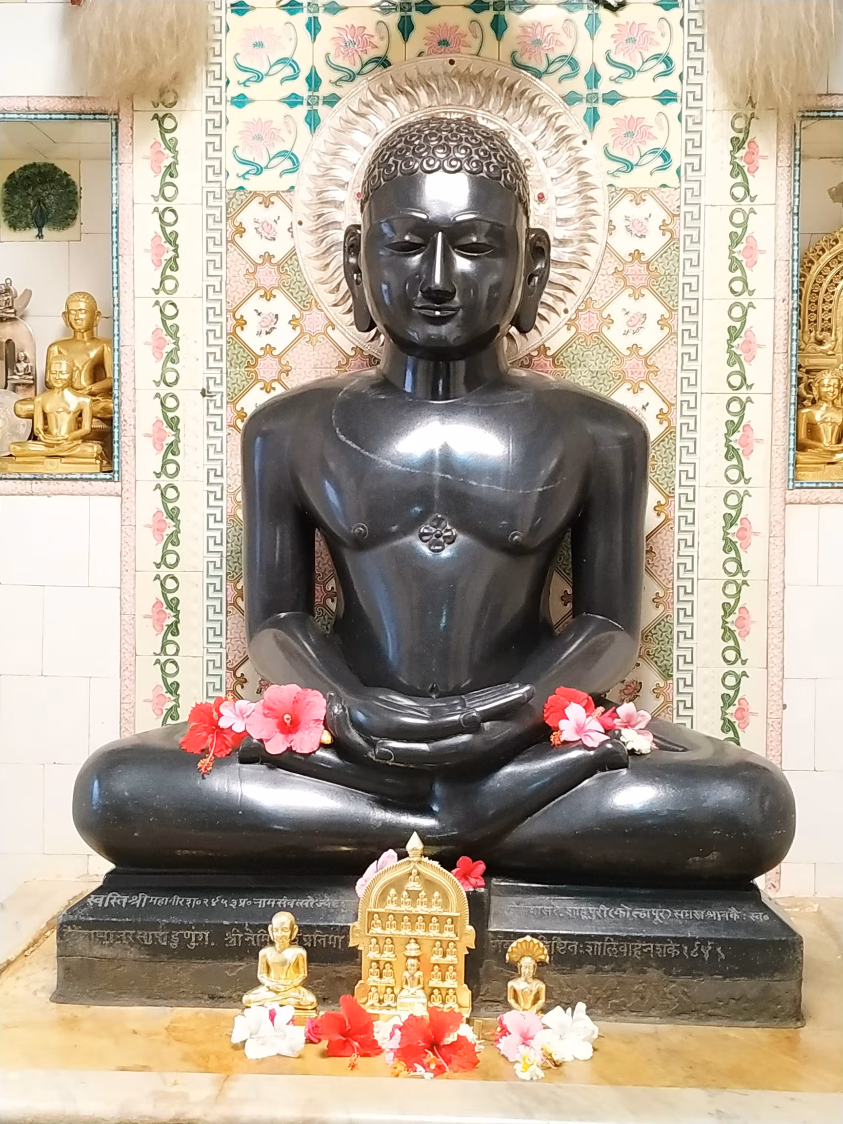 Shri 1008 Neminath Bhagwan, Shahupuri, Kolhapur